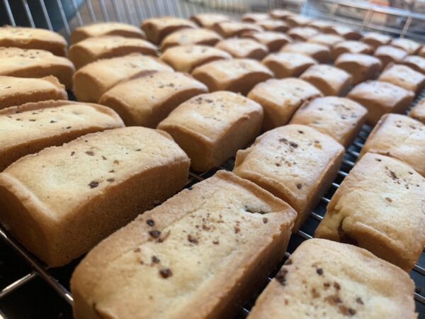 春の麥方-梅子鳳梨酥-商店