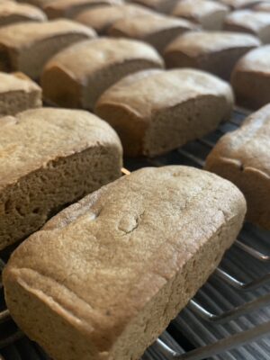 春の麥方-烏龍茶鳳梨酥-商店