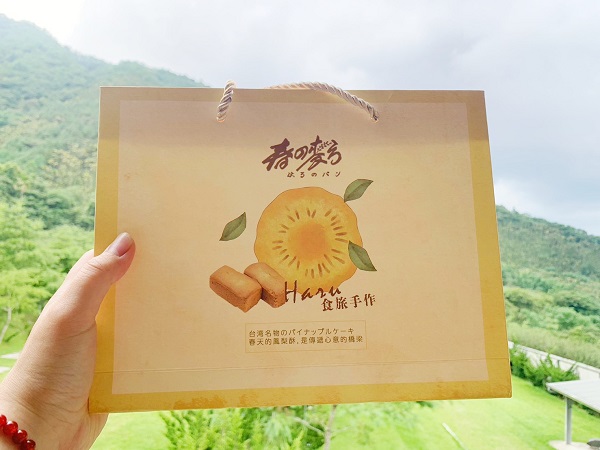 S__79602541_0 春の麥方-烏龍茶鳳梨酥-商店